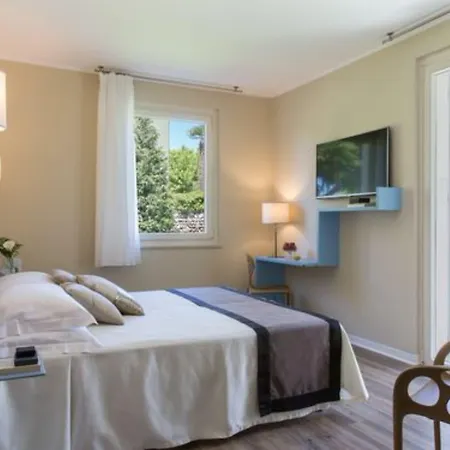 Ca' Mura 3* باردولينو